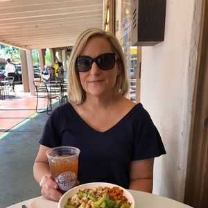 Meet your Posher, Amy